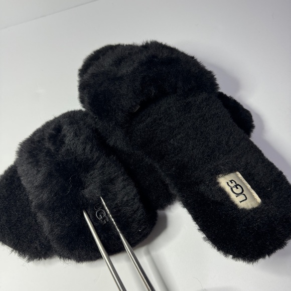 UGG Fluff Slide II Black Fur Lamb Slippers  (Women) US 12/UK10 - Picture 10 of 10